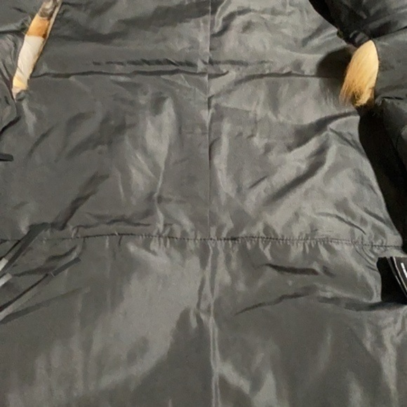 🎊Fox Fur Vest with Faux Leather Fringes🎊 - Picture 6 of 9